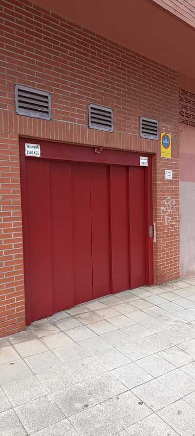 PINTURA EXTERIOR MONTACARGAS