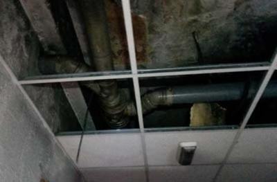 Rehabilitación incendio en Bazar Chino en Oviedo